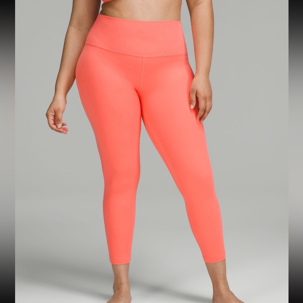 NWOT Lululemon align 25” leggings size 4 in raspberry cream